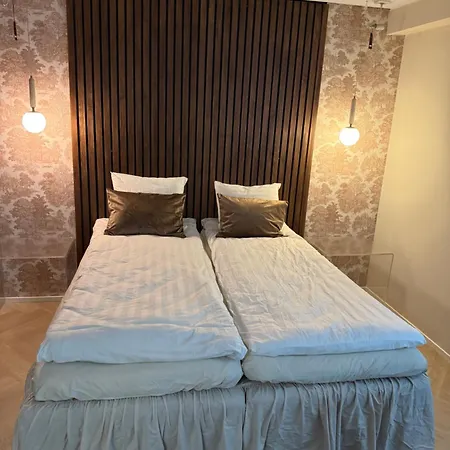 Townhouse 3 Rooms, Kitchen And Sauna ポリ