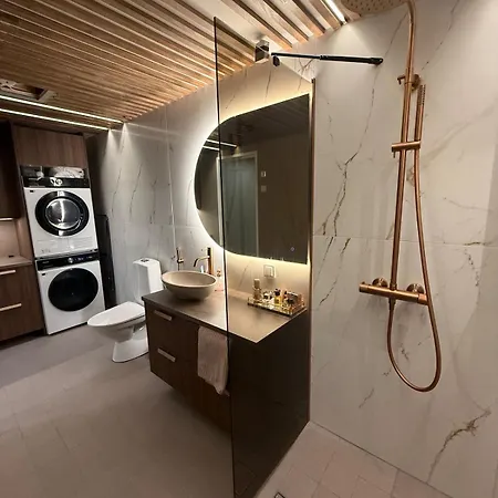 Townhouse 3 Rooms, Kitchen And Sauna アパート